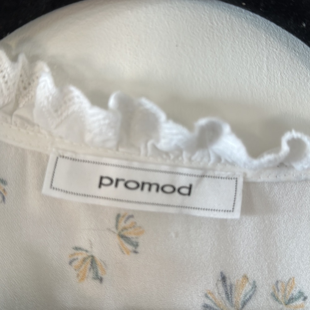 Pretty Promod top - Picture 2 of 4